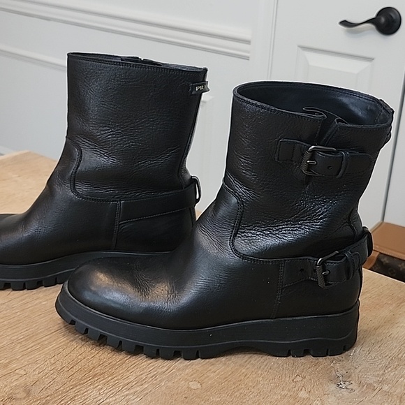 Prada Milano double buckle biker boots black, size 38.5 - Picture 3 of 6